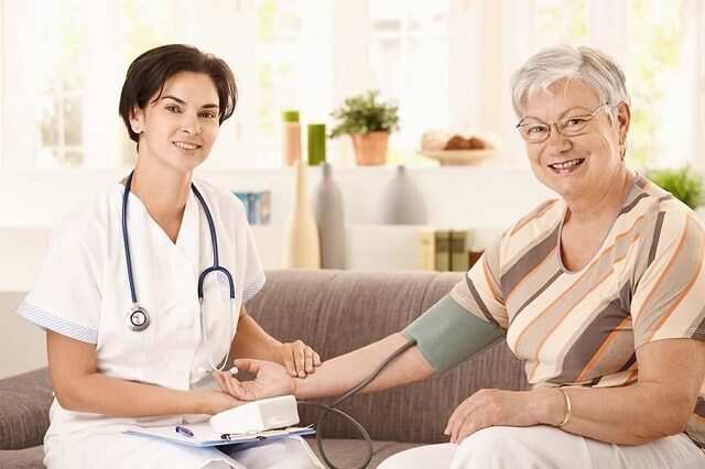 Những lời khuyên giúp người cao tuổi sống thọ và khỏe mạnh hơn