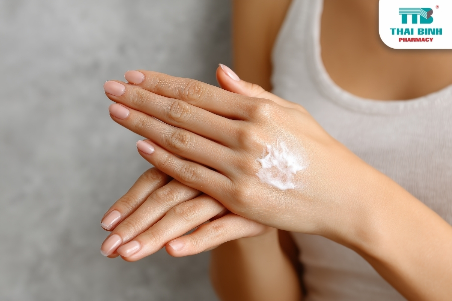 Hệ Lụy Của Tình Trạng Da Khô Kéo Dài Mà Bạn Không Nên Bỏ Qua