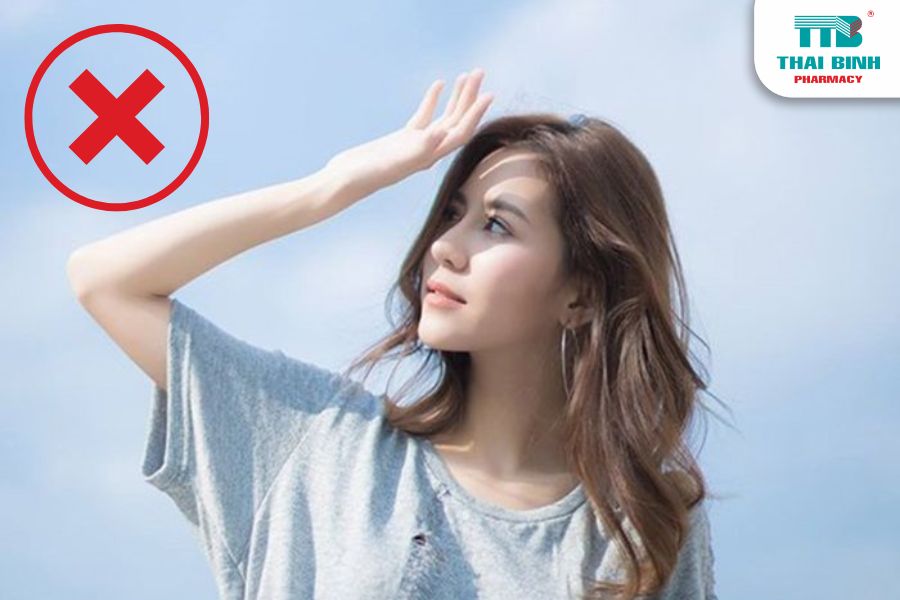 Những Dấu Hiệu Cơ Thể Thiếu Nước Khi Trời Nắng Nóng
