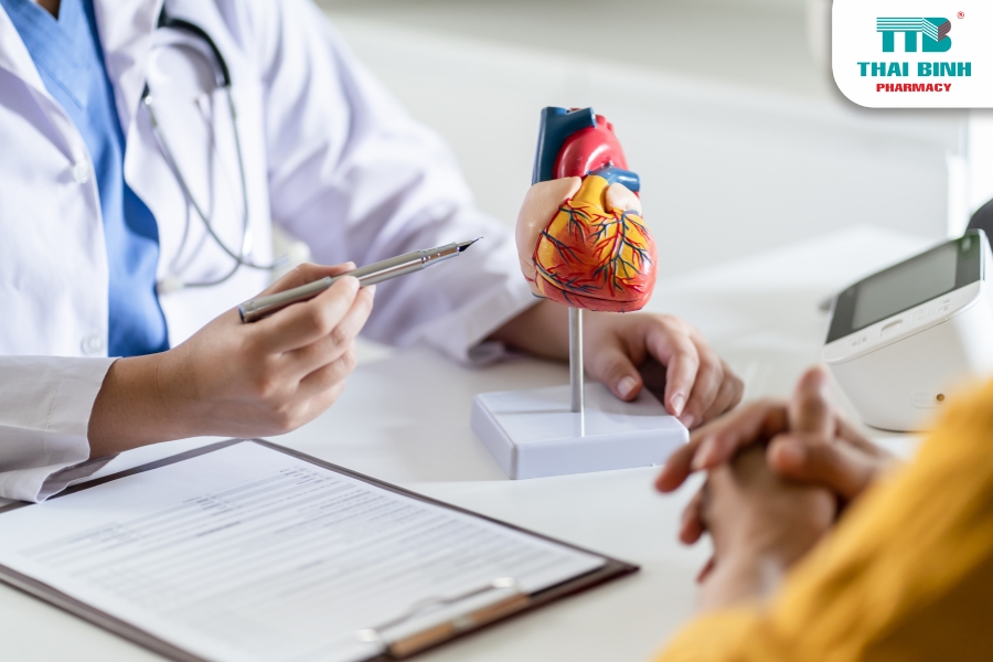 Thỉnh Thoảng Bị Nhói Tim Vài Giây Có Nguy Hiểm Không?